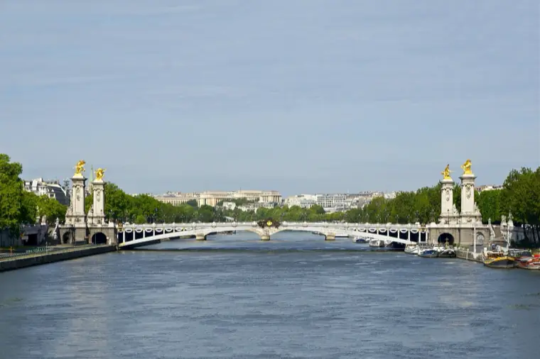 Cadenas d’amour à Paris — Pont Alexandre III